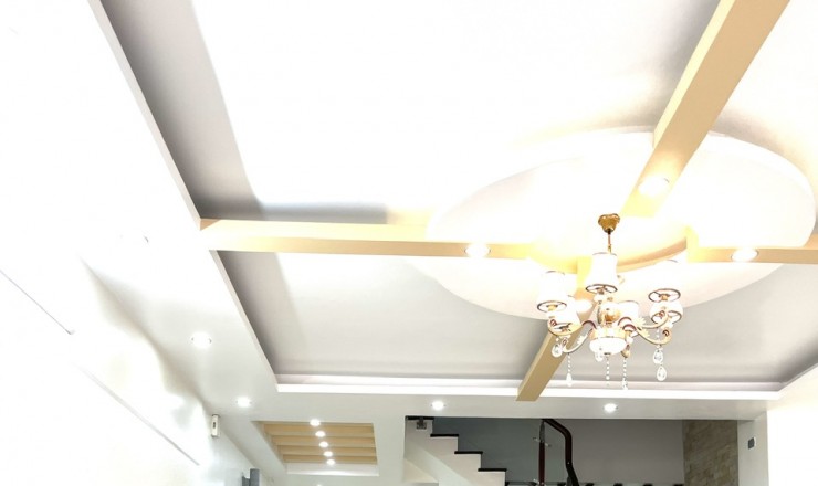 Bán nhà đẹp (chỉ mang đồ vào ở) đường Lạc Long Quân (rộng 39 m), Đông Vệ, TP Thanh Hoá